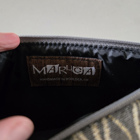 Floral Patterned Pouch - Picture 2 of 5